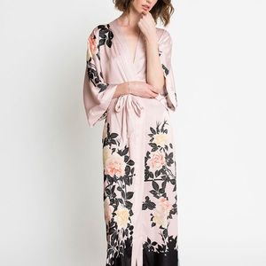 Kim + Ono Blush Robe Pink Kimono